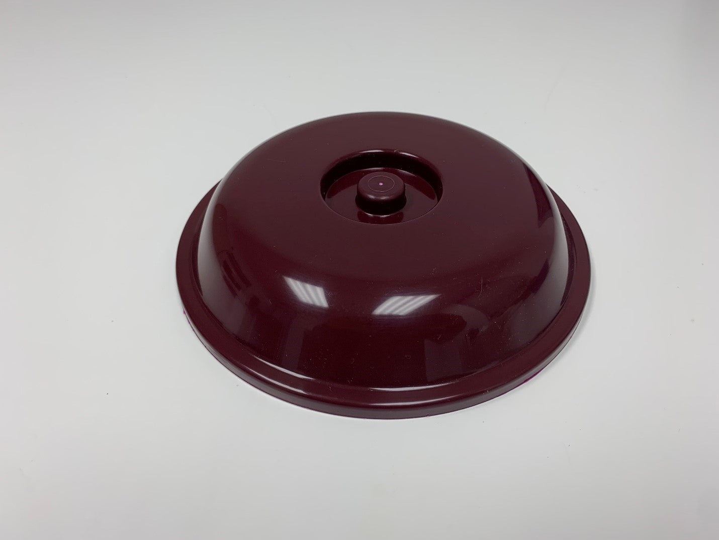 RDC-775-BU - High Temp Reusable Plastic 7.75" Round Burgundy Retherma Plate Dome Cover