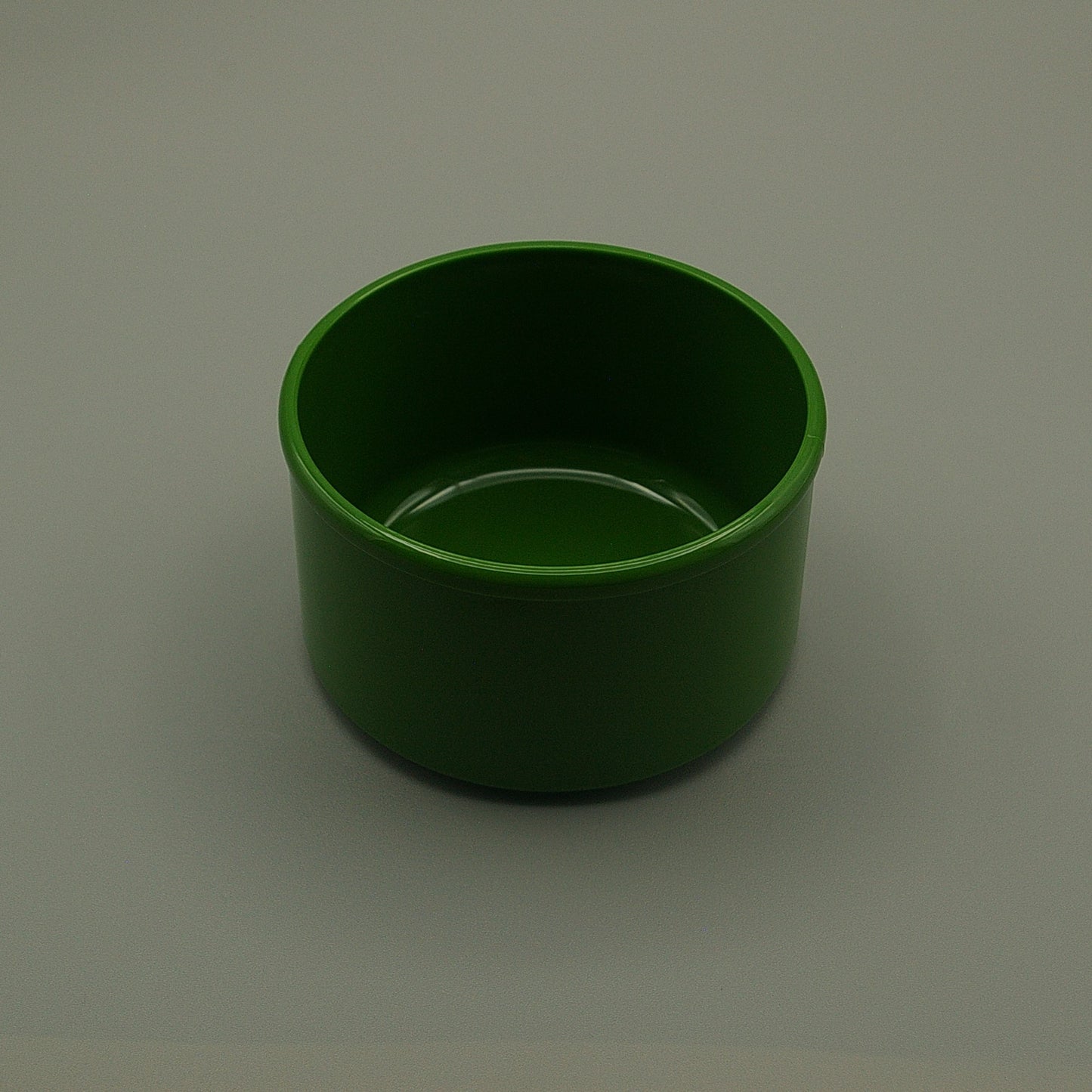 RSB-010-GR - High Temp Reusable Plastic 10oz Green Retherma Soup Bowl