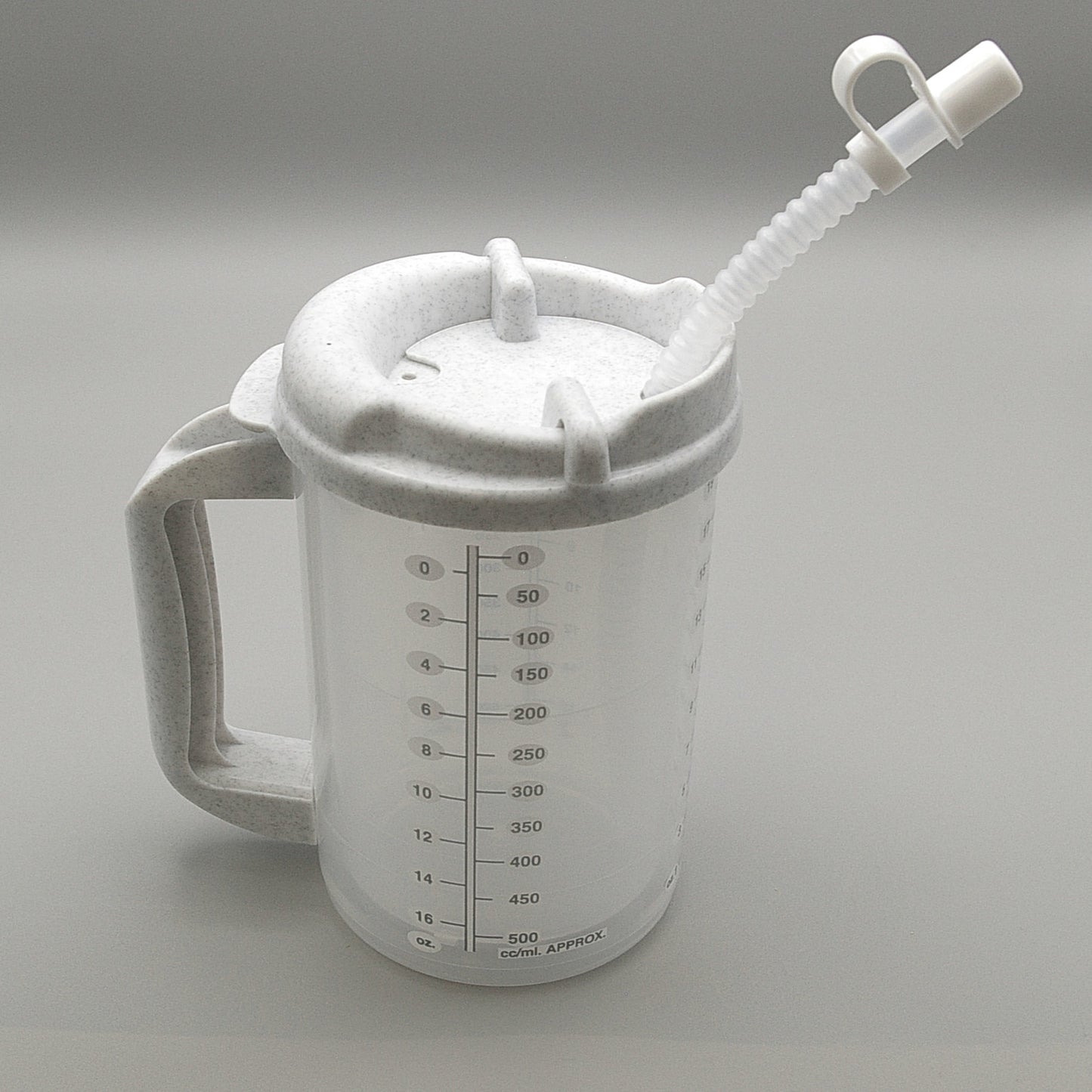 TM-20 - Low Temp Reusable Plastic 20oz Clear Hospital Graduation Mug with Handle & Dual Action Lid and Reusable Straw
