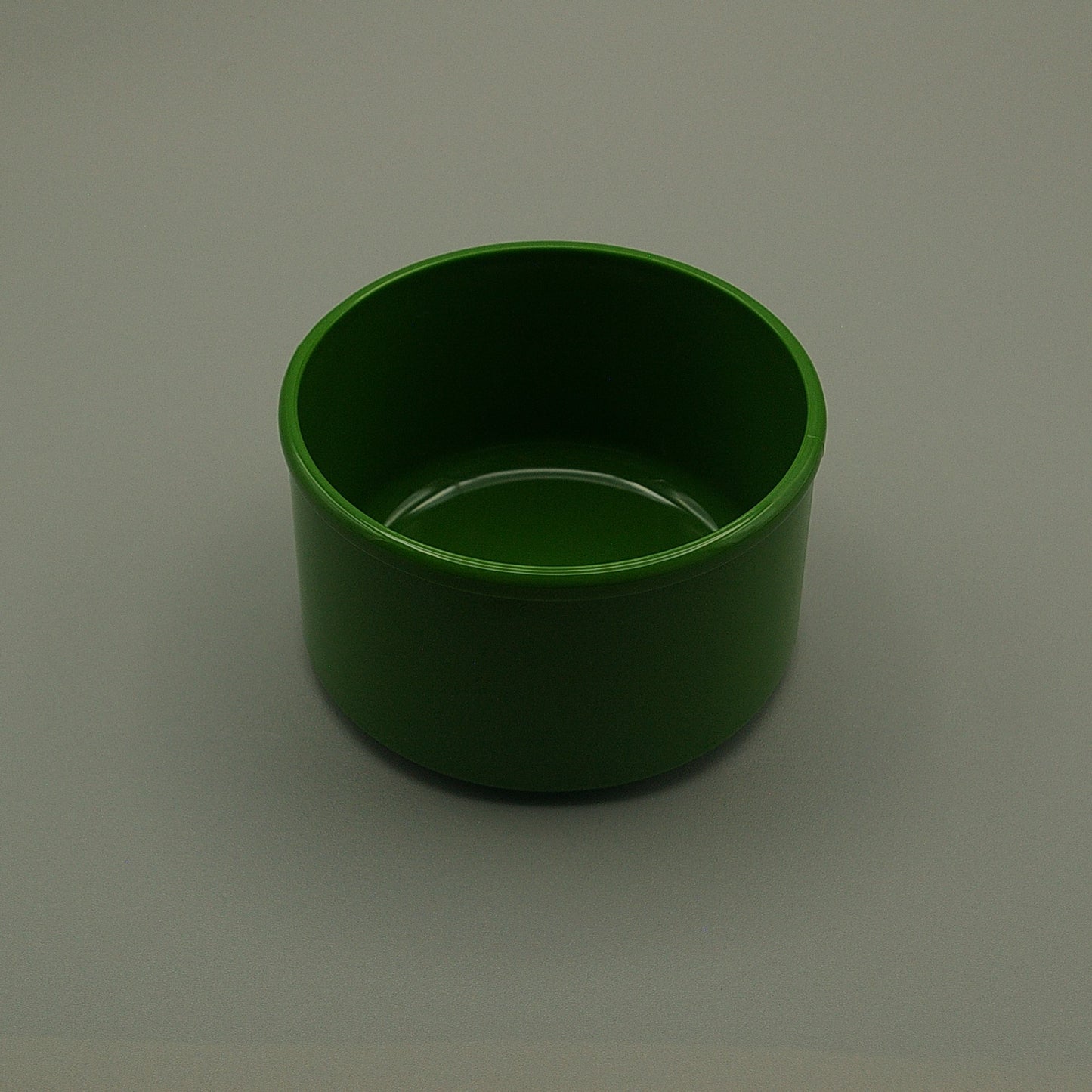 RSB-010-GR - High Temp Reusable Plastic 10oz Green Retherma Soup Bowl