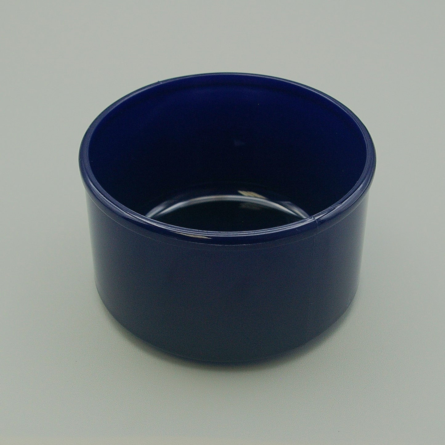 RSB-010-DB - High Temp Reusable Plastic 10oz Dark Blue Retherma Soup Bowl